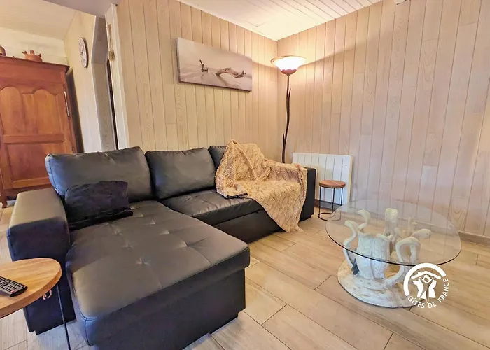 Le Bas Pineau בית נופש